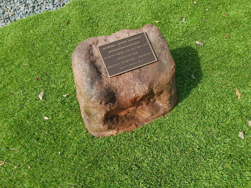 Memorial Rock Urn 1770 Regular Brown